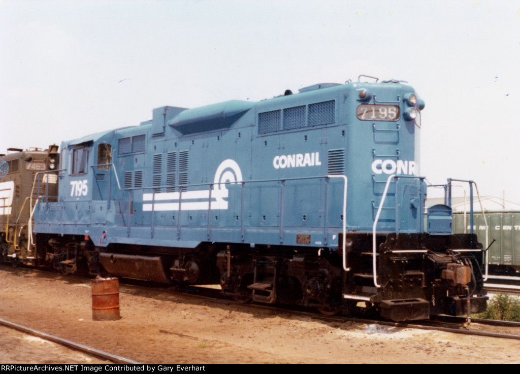 CR GP9 #7195 - Conrail